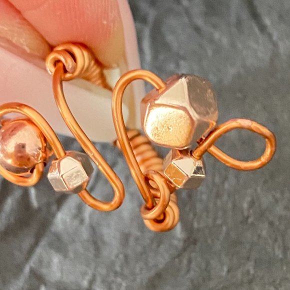 Artisan Created Copper Wire Ring with Hematite Beads Sz 5 - Picture 2 of 6